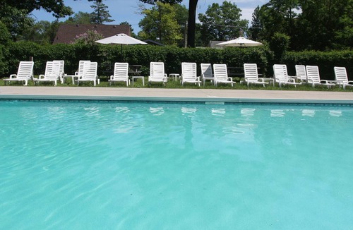 Wasaga Beach Hotel | Saga Resort