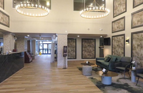 Richmond Hotel | Sandman Hotel & Suites Vancouver Airport