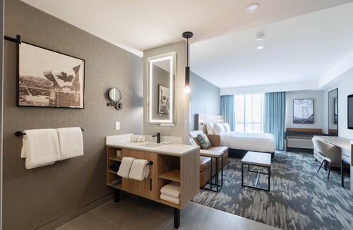 Dartmouth Hotel | Sandman Signature Dartmouth Hotel & Suites