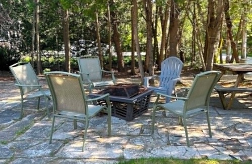 Sauble Beach Cottage | Sauble Beach, Ontario Cottage - 5 Minute Walk to Sand and Sunsets