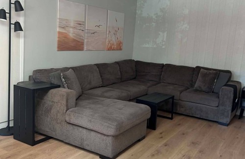 Sauble Beach Cottage | Sauble Beach, Ontario Cottage - 5 Minute Walk to Sand and Sunsets