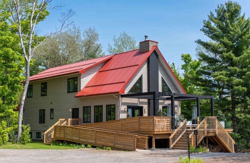 Algonquin Highlands Cabin | Sauna Trail Hideaway at Dimensions | Cabin Seven | Breakfast Included