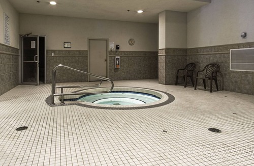 Central Okanagan Apartment | Savannah Sunset in Kelowna Downtown w/ 2BR