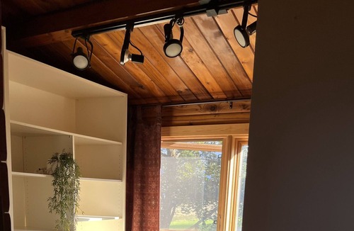 Central Okanagan Cabin | Scenic Retreat: Hawksnest Cabin in Kelowna, BC, Canada