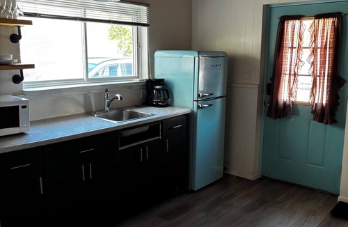 Seaforth Apartment | Seaforth Suite Near Lake Huron