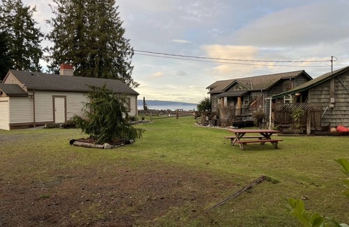 Regional District of Nanaimo Cabin | Seaside Beach Croft Cabin