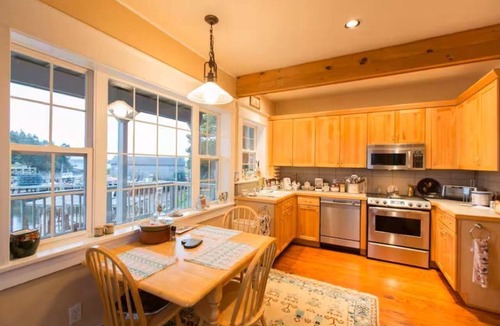 Jonesport House | Seaside Friendship House on Lobster Cove