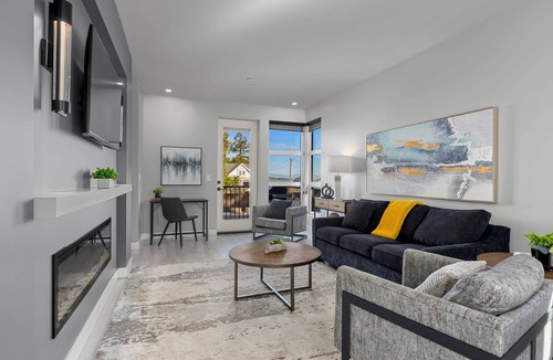 Regional District of Nanaimo House | Seaview end unit Townhome