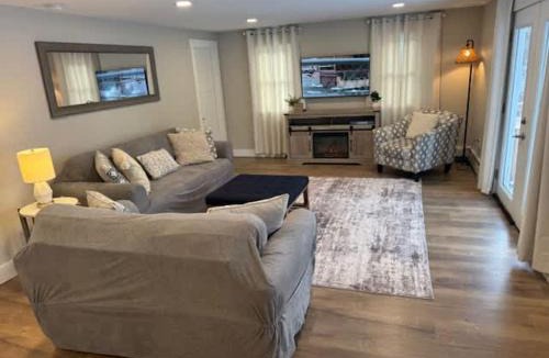 North Windham House | Sebago Basin Getaway - An Unforgettable Experience