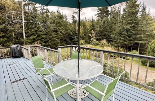 Bernard Condo | Secluded 2BR with Beach Access! [Carriage House]