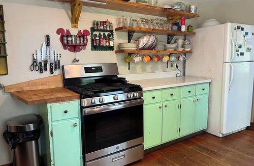 Center Lovell Cottage | Serene 5 bedroom cottage on Kezar Lake in Lovell perfect for family getaways.