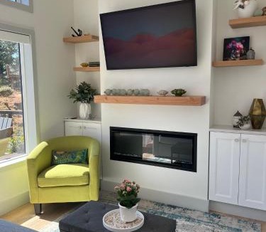 Otter Point Apartment | Serene Forest Retreat