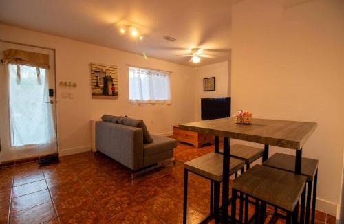 Delta Apartment | Serene Garden Suite