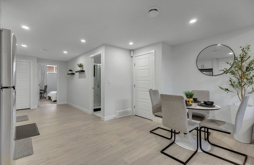 Calgary House | Serene Luxury Getaway