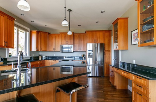 Colwood House | Serene Mountaintop Home with Incredible Views