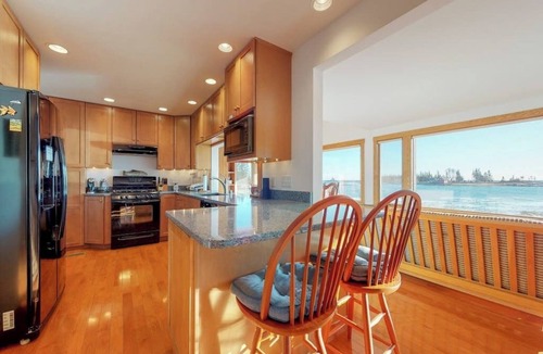 Newagen House | Serene Newagen House- Stunning oceanfront cottage w/private deck and Atlantic views