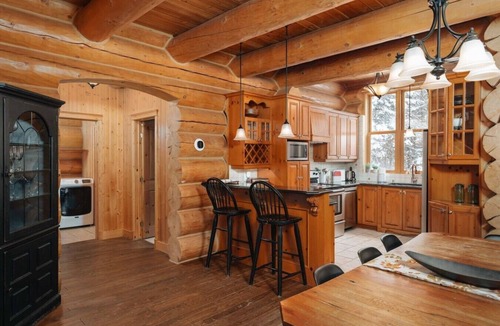 Mille-Isles Ski Chalet | Serenity/Private spa & sauna, Pool, Lake & Kayak