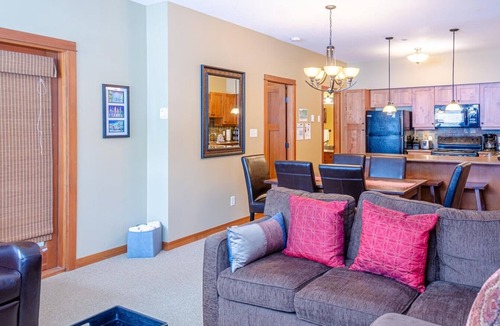 Sun Peaks Condo | Settlers Crossing #61 by Bear Country