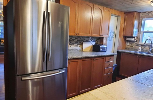 Turkey Point Cabin | SHADY DECK LODGE, TURKEY POINT, July & August min 7 days SAT. to SAT. $2000.00+