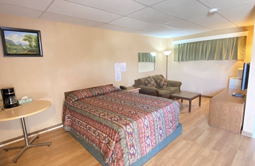Fort Nelson Hotel | Shannon Motel