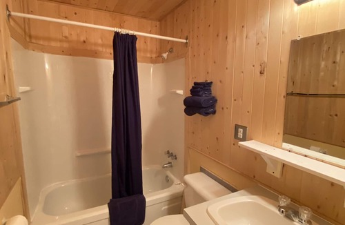 Fort Nelson Hotel | Shannon Motel