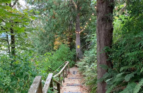 Cowichan Bay House | Shipwreck cove