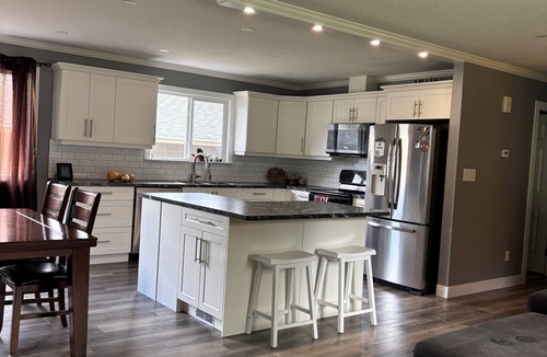 Canoe House | Shuswap Serenity Shuswap Lake, Canoe B.C.