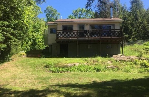 McKellar Cottage | Single Family Cottage Perfect for Families with Kids Charm and Sunset Included