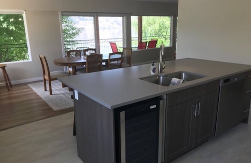Okanagan-Similkameen House | Skaha Lakefront home, Large covered deck,