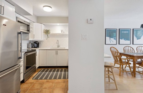 The Blue Mountains Condo | Ski In/Out Mountain Chalet Condo - 205 Chateau Ridge