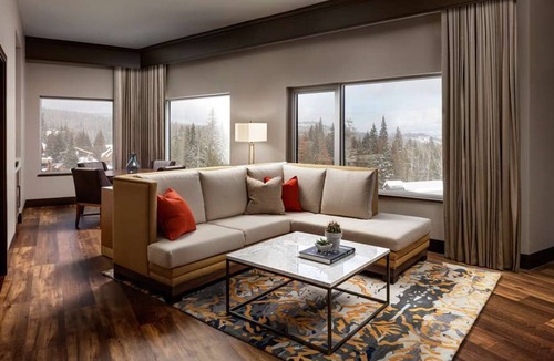 Rossland House | Ski-In/Ski-Out Adventure Stay | Upscale Boutique Vibes | Steps to Red Mountain