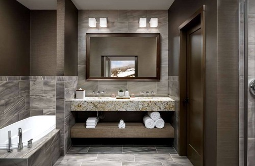 Rossland House | Ski-In/Ski-Out Adventure Stay | Upscale Boutique Vibes | Steps to Red Mountain