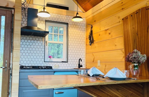 Creemore Cabin | Skyfall Off Grid Cabin
