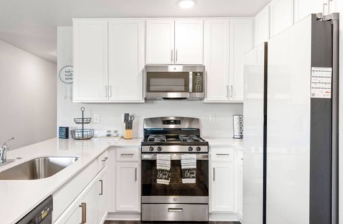 Nampa House | Sleeps 8! -No Cleaning Fee -4 Bedrooms-Perfect for Families!