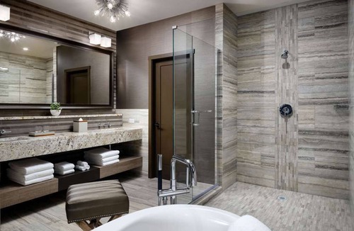 Rossland House | Slope-Side Elegance | Ski-In/Ski-Out | Spa, Fitness Center & Pet-Friendly