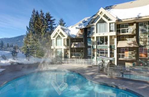 Whistler Condo | Slopeside ski in/out stylish 2BR/2BA HotTub & Pool
