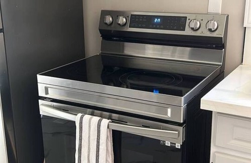 Severn Cottage | Snowmobile-In Riverside Suite with Sauna, Marina, Sleeps 6!