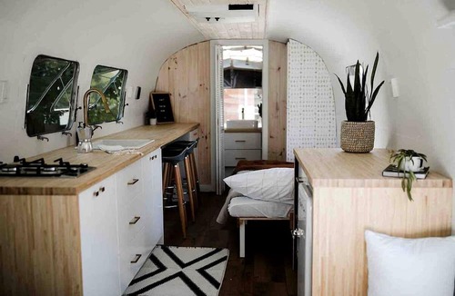 Corbyville House | Snug Airstream for Weekend Getaways from Toronto
