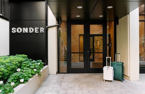 West End Apartment | Sonder at Revival | King Room+ w/Terrace Courtyard View