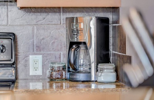 Sooke Apartment | Sooke Ocean Oasis-Boutique Waterfront Rental