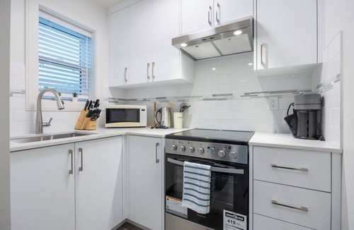 Fraserview Condo | Soothing 1-bedroom condo with AC in vibrant Vancouver