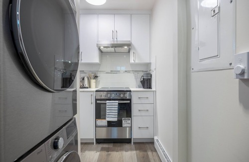 Fraserview Condo | Soothing 1-bedroom condo with AC in vibrant Vancouver