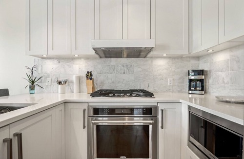 Bridgeland Apartment | Sophisticated 2 Bed, 2 Bath Condo with Abundant Natural Light in Bridgeland