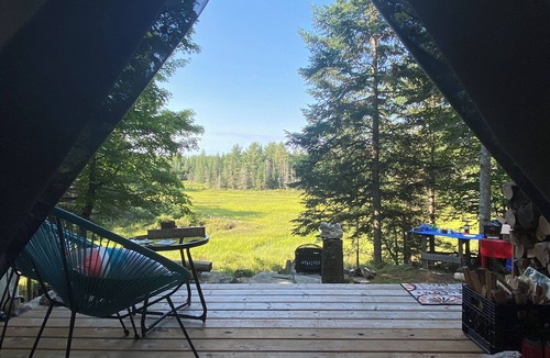 Broadbent RV Rental | Sound of Silence off-grid Glamping in Muskoka