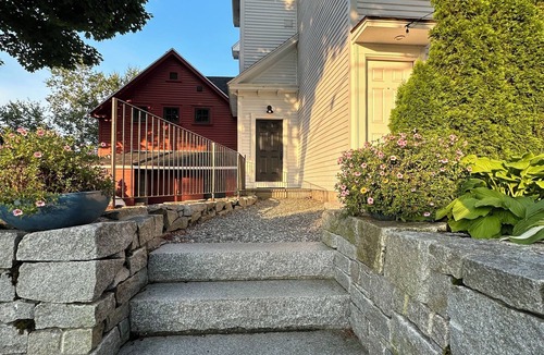 Rockland Apartment | South End Sea Captains home in Rockland, ME