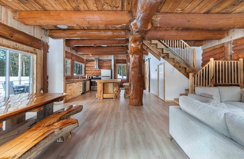 Argenteuil Regional County Municipality Ski Chalet | Spa & Near the Lake | Chalet de L'Artisan