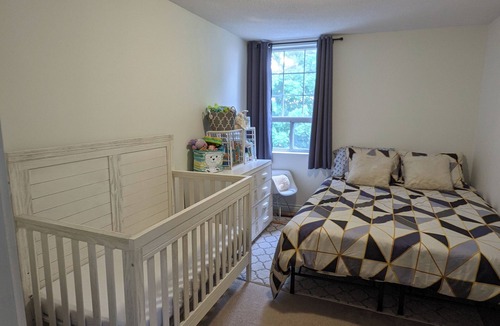 Bradford House | Spacious 3 Bedroom Home and Yard. Great for entertaining large groups