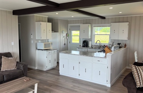 Queens County Cottage | Spacious 3 bedroom waterfront cottage. Only 75 feet from your own private beach!
