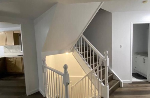 London House | Spacious 3 BR House Near White Oaks Mall/Victoria Hospital W Free Parking