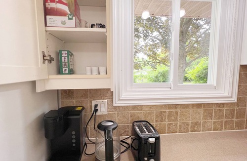 London House | Spacious 3BR/2BA Home near Western University & Downtown Free Parking